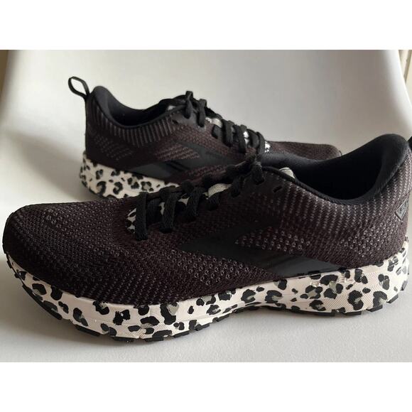 Brooks Revel 5 Women's Black Leopard Running Shoes Size 7.5 - Picture 2 of 13